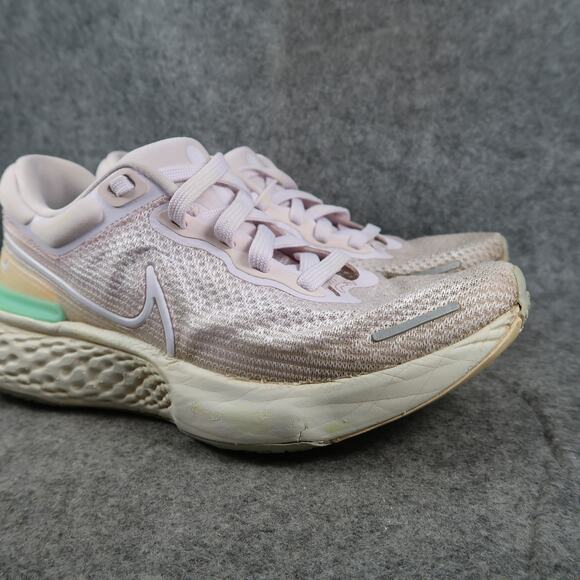 Nike Shoes Womens 7.5 ZoomX Invincible Run Flyknit Sneakers Athletic Trainer - Picture 2 of 13